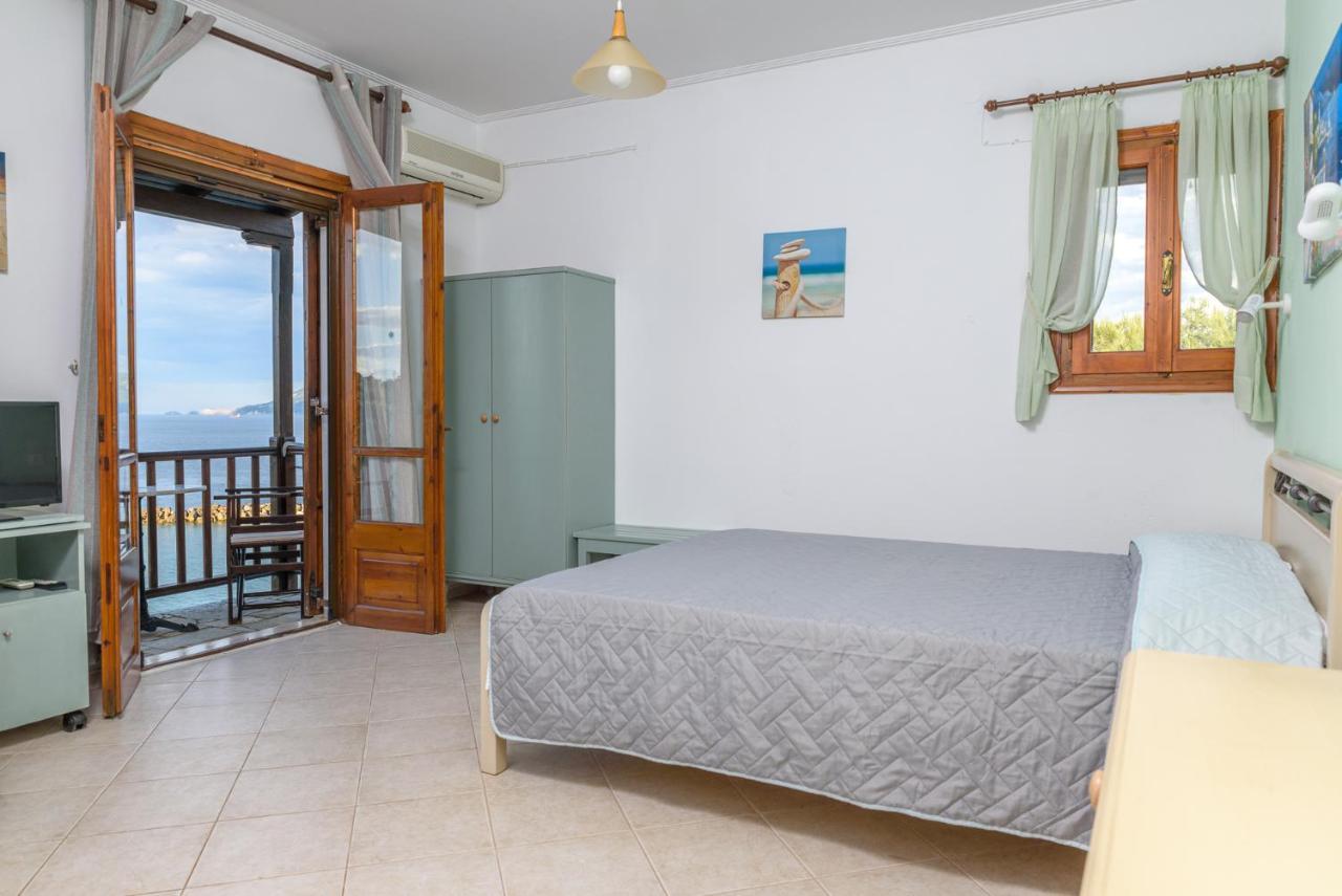 Studios Avra Agios Georgios  Extérieur photo