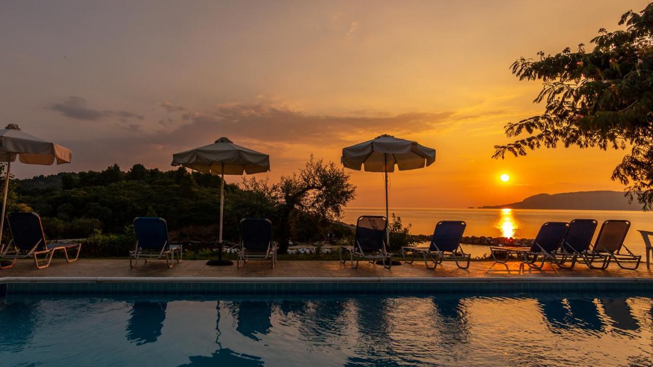 Studios Avra Agios Georgios  Extérieur photo