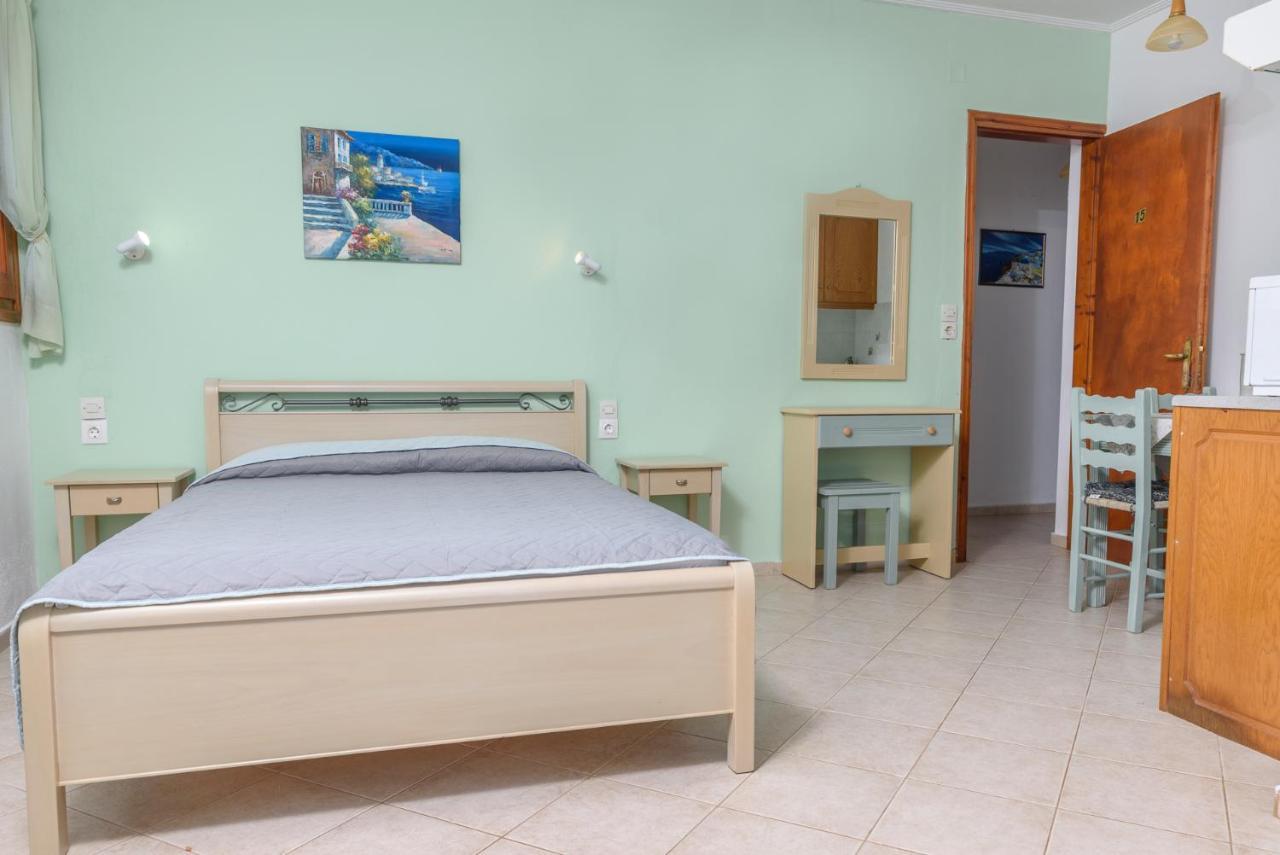 Studios Avra Agios Georgios  Extérieur photo