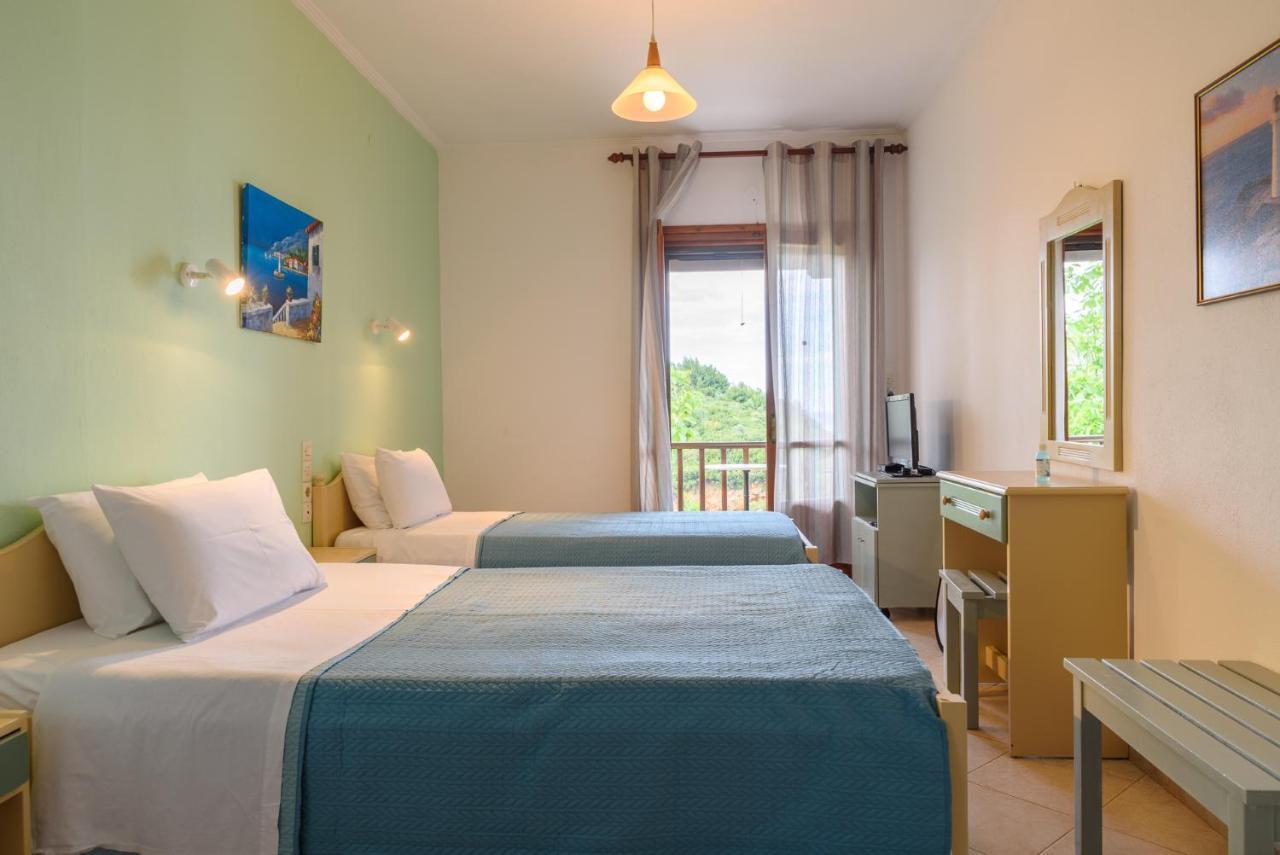 Studios Avra Agios Georgios  Extérieur photo
