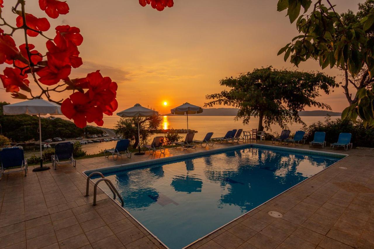 Studios Avra Agios Georgios  Extérieur photo