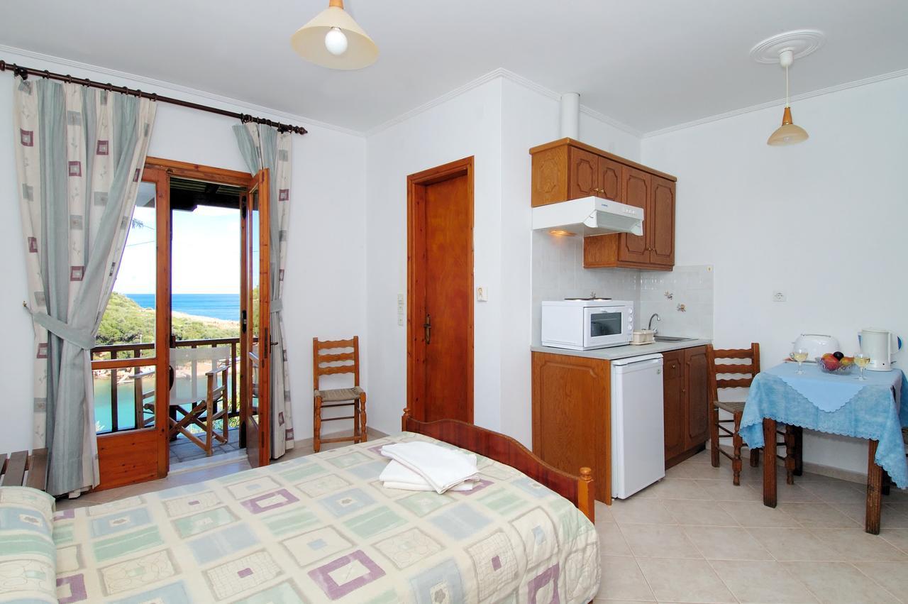 Studios Avra Agios Georgios  Extérieur photo