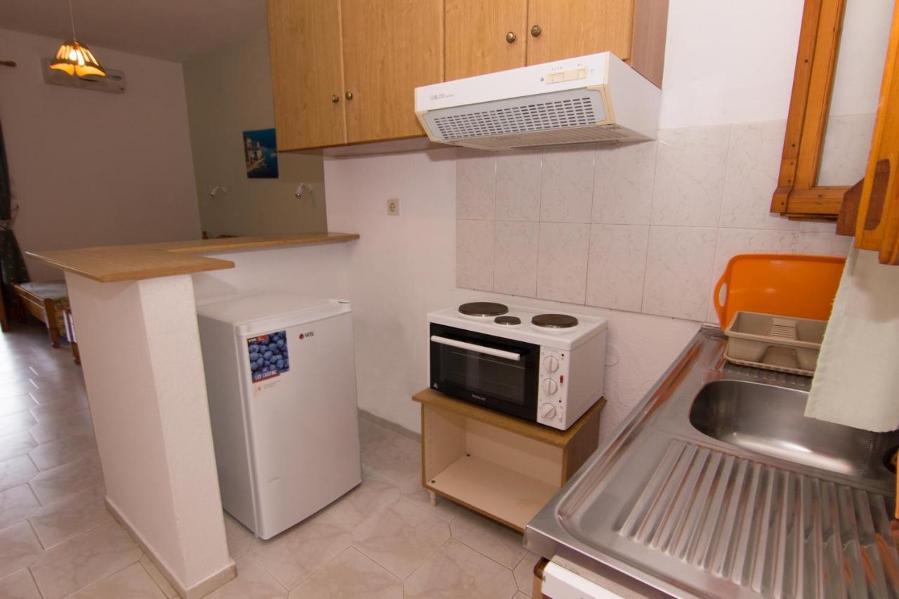 Studios Avra Agios Georgios  Extérieur photo