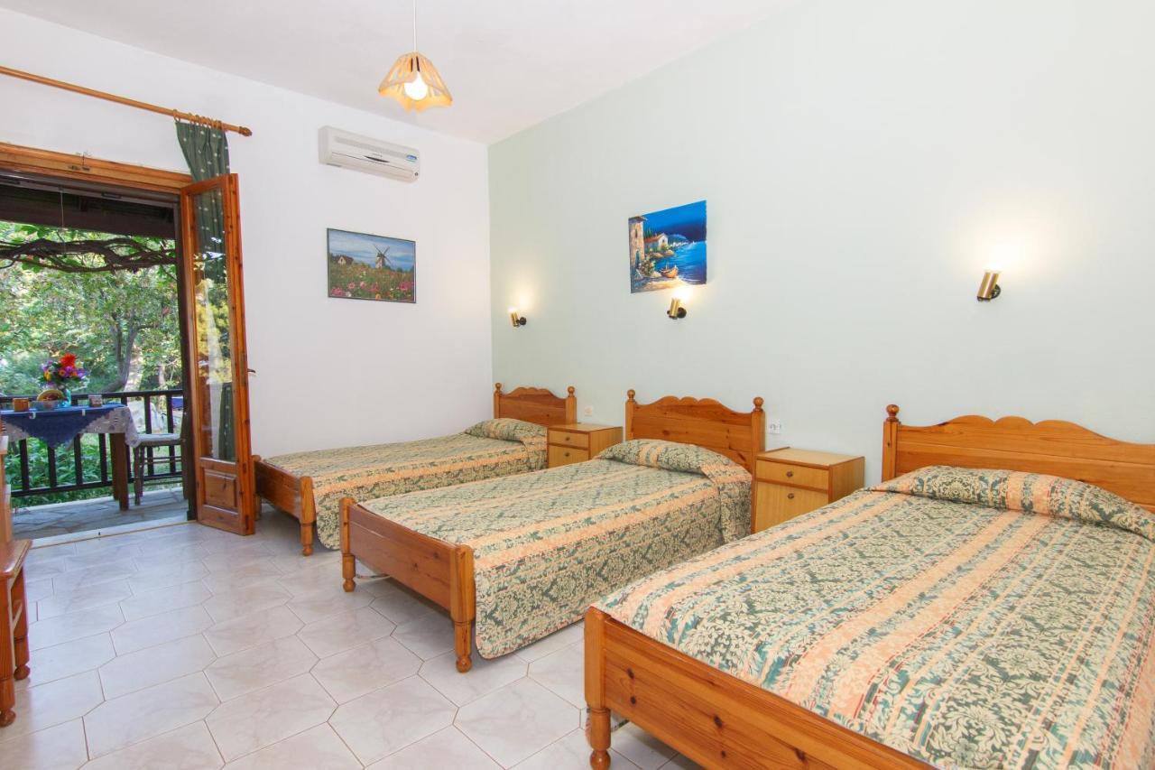 Studios Avra Agios Georgios  Extérieur photo