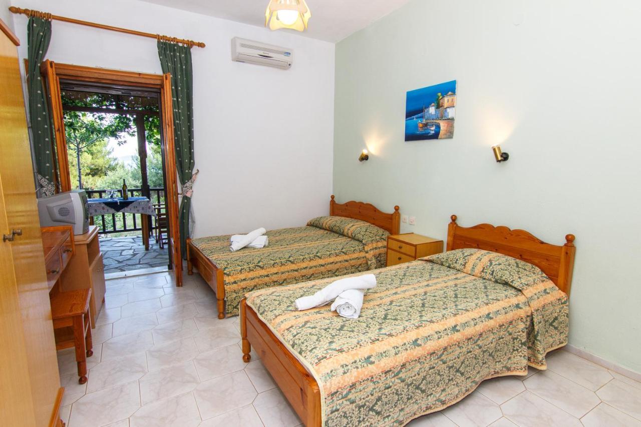 Studios Avra Agios Georgios  Extérieur photo