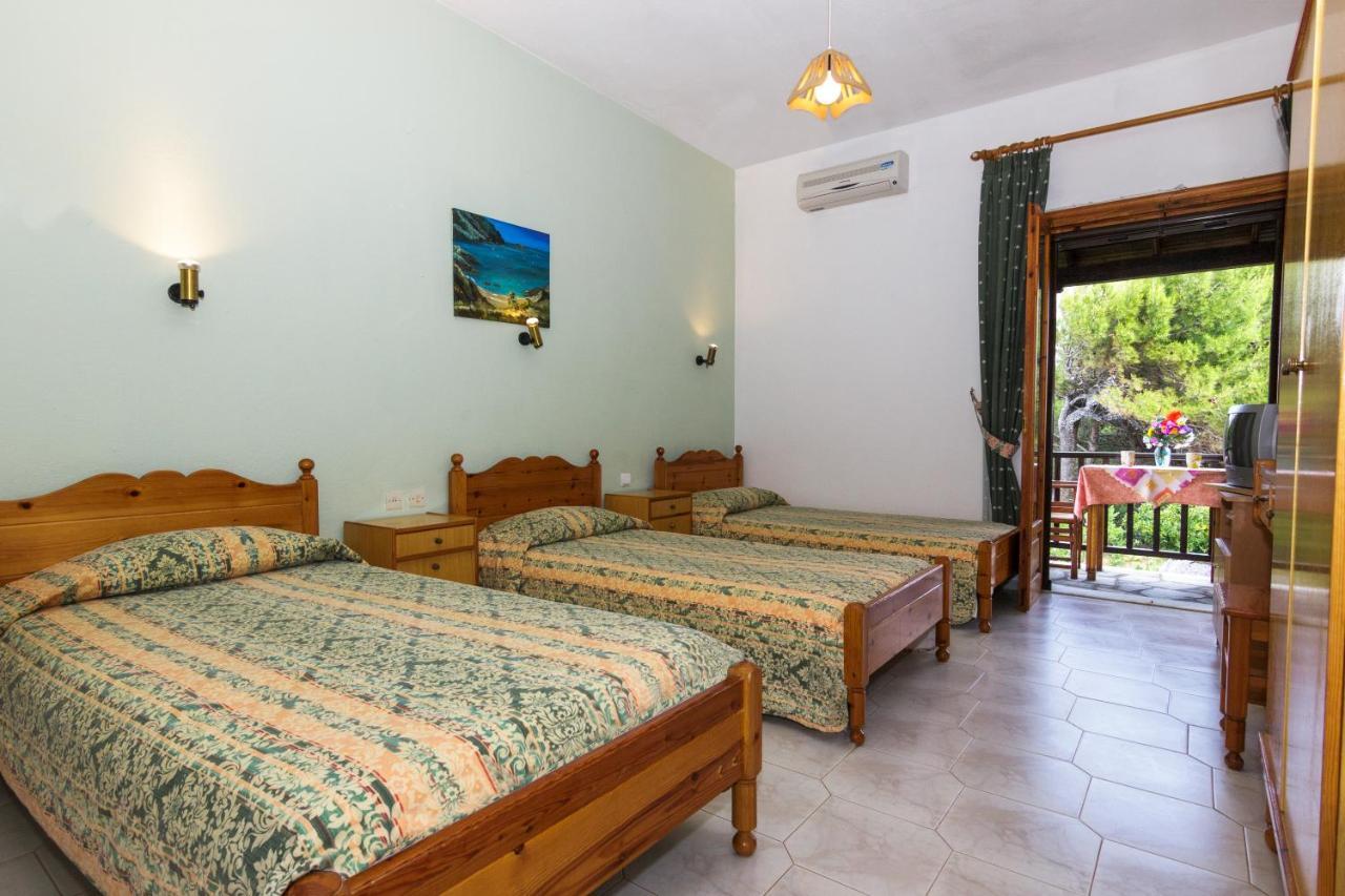Studios Avra Agios Georgios  Extérieur photo